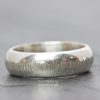 Chunky D-shaped ring - Line Hammered - Image 3