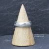 Chunky D-shaped ring - Line Hammered - Image 4