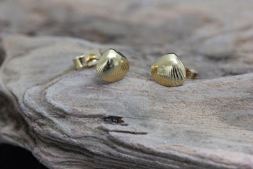 Shell Studs Gold Vermeil